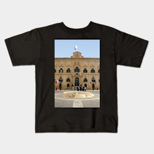 Valletta, Malta Kids T-Shirt